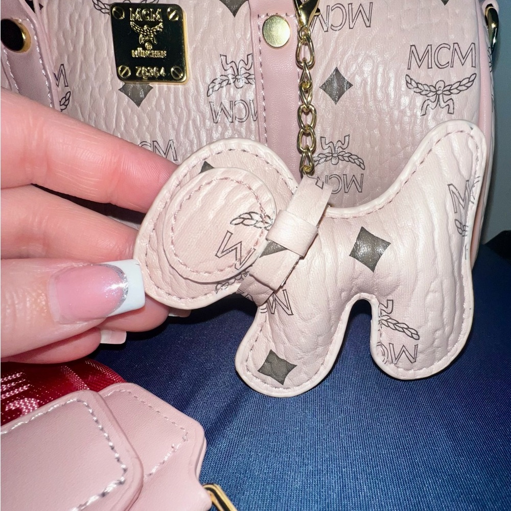 Inspired Pink Visetos Barrel Crossbody Bag with Detachable Pink Logo Strap - Picture 4 of 11